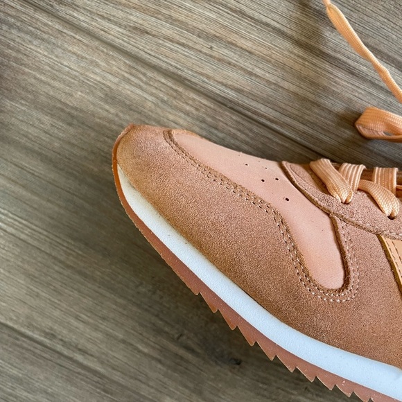 Club Monaco Zoe Leather Peach Sneakers | 8 - Picture 9 of 12